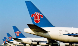 南方航空,翱翔蓝天，服务全球的航空巨头