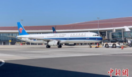 南方航空,翱翔蓝天，服务全球的航空巨头